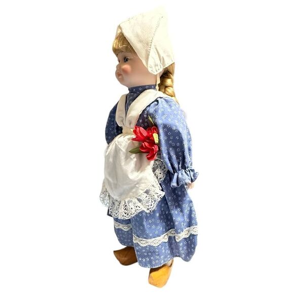 Vintage 1994 House of Lloyd Private Collection Jana Dutch Girl Porcelain Doll - Picture 2 of 10